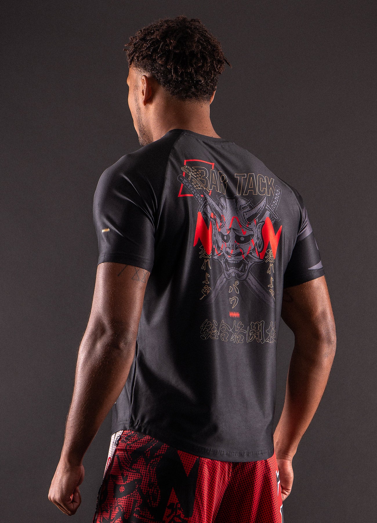 T-Shirt DryMax™ Manches Courtes Bar Tack "ONI 鬼" - Noir