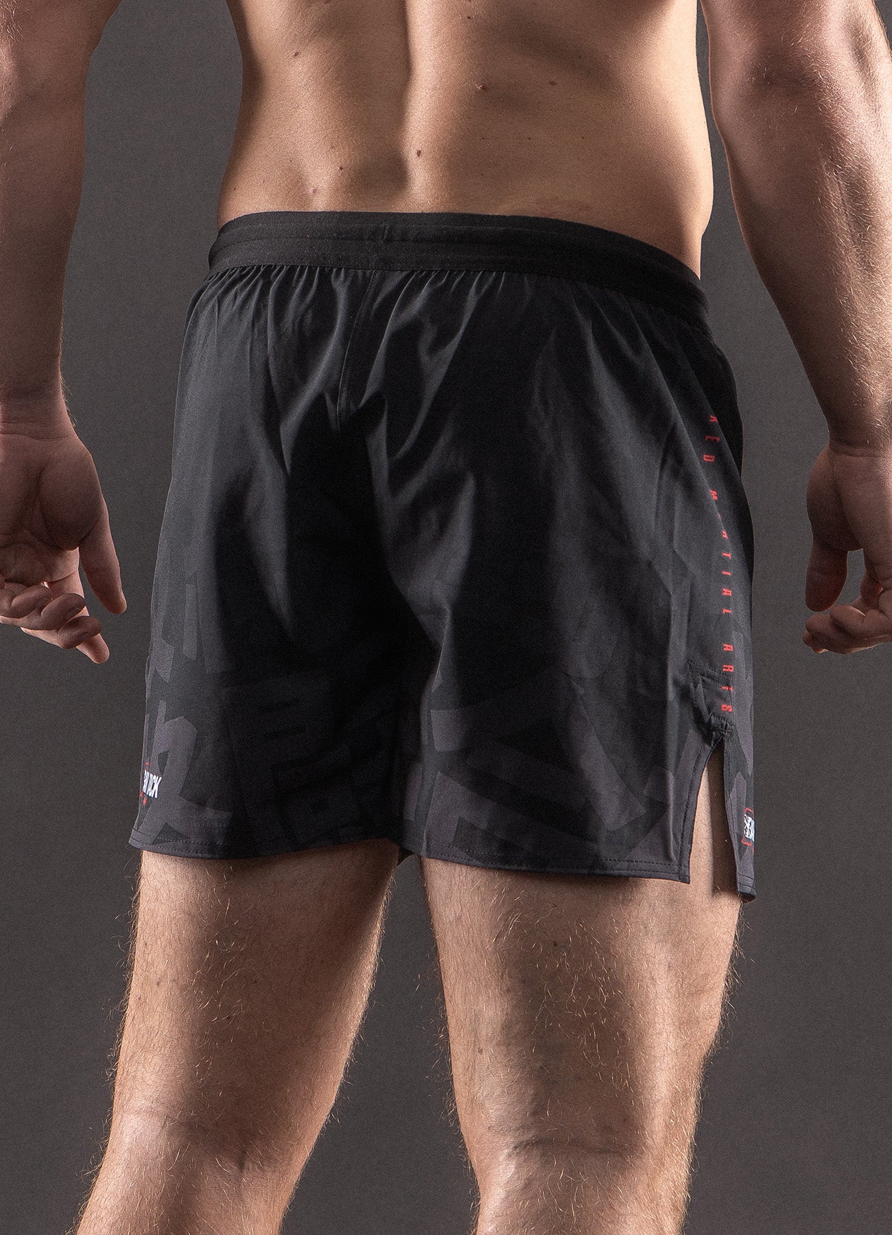 “KUROGANE 黒鉄” Bar Tack AeroLite™ MMA Shorts - Black