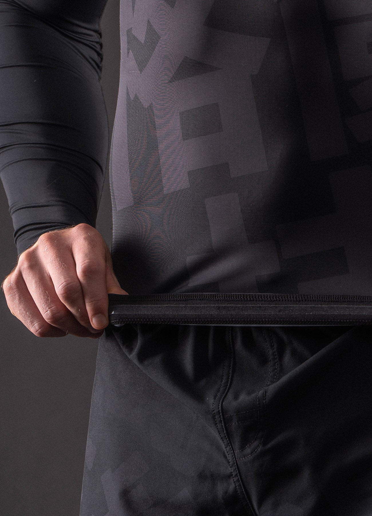 Rashguard Manches Longues Bar Tack «KUROGANE 黒鉄» - Noir