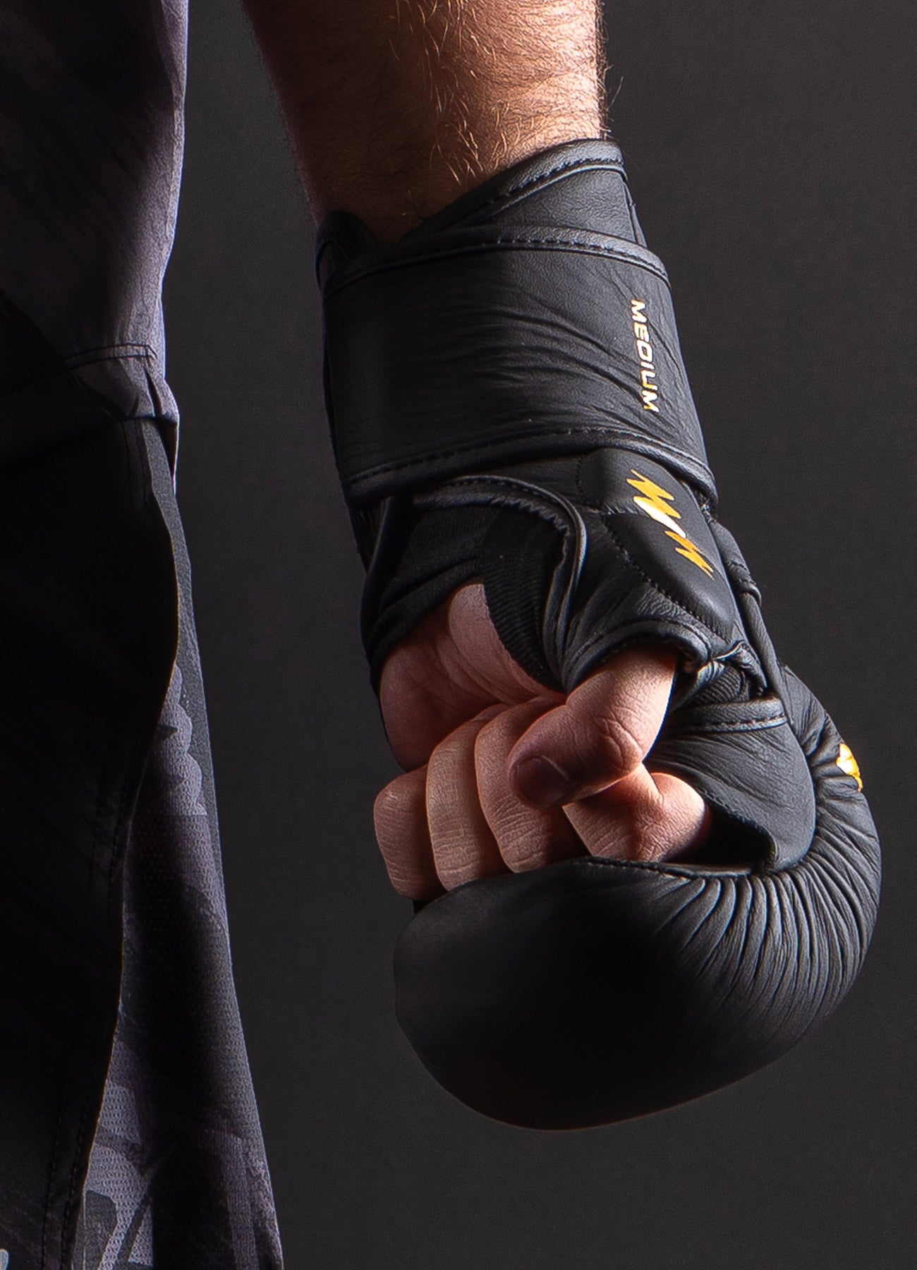 Gants de MMA Sparring Bar Tack Nova™ &quot;Gravity&quot; - Noir/Or