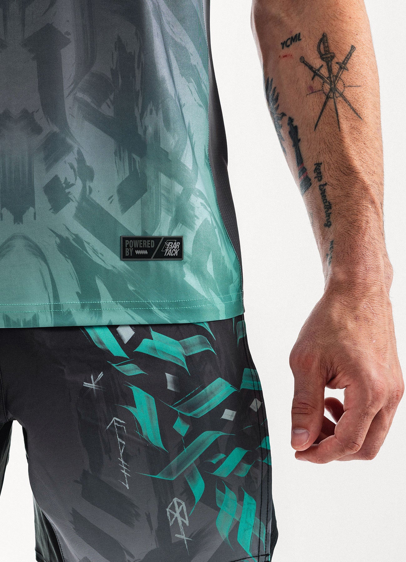 T-Shirt DryMax™ "ODIN" - Gris/Cyan