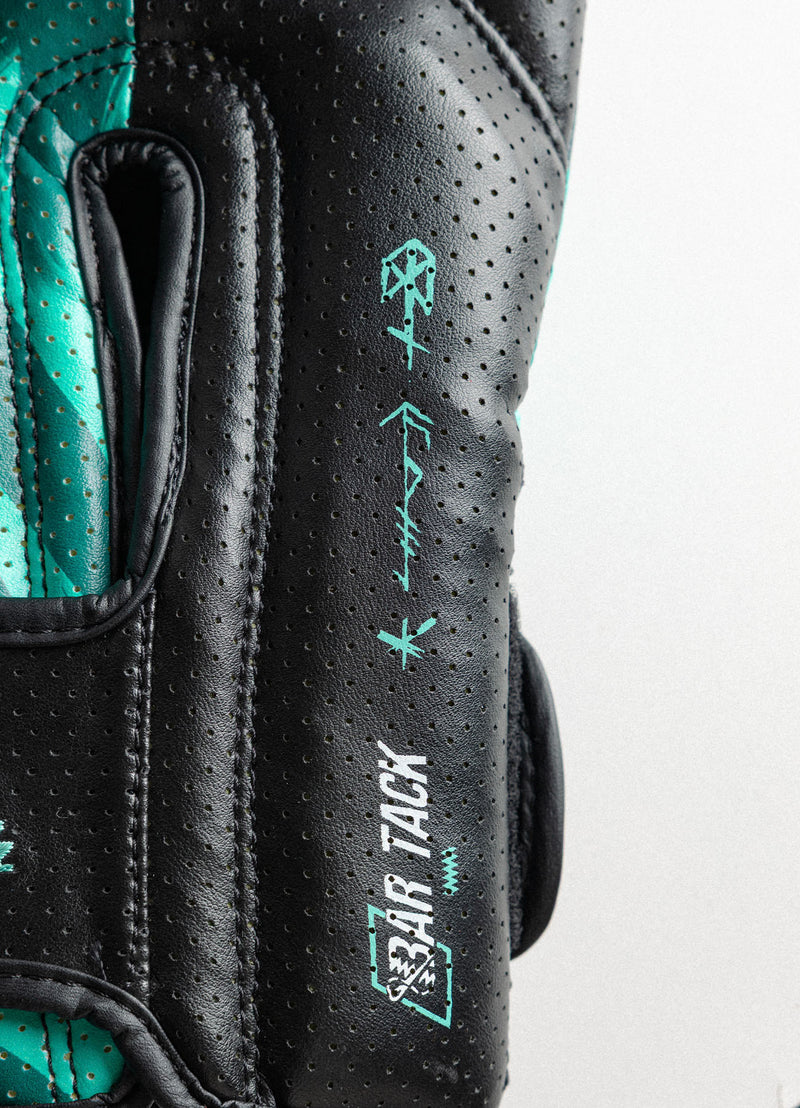 Gants de Boxe Striker™ "ODIN" - Gris/Cyan