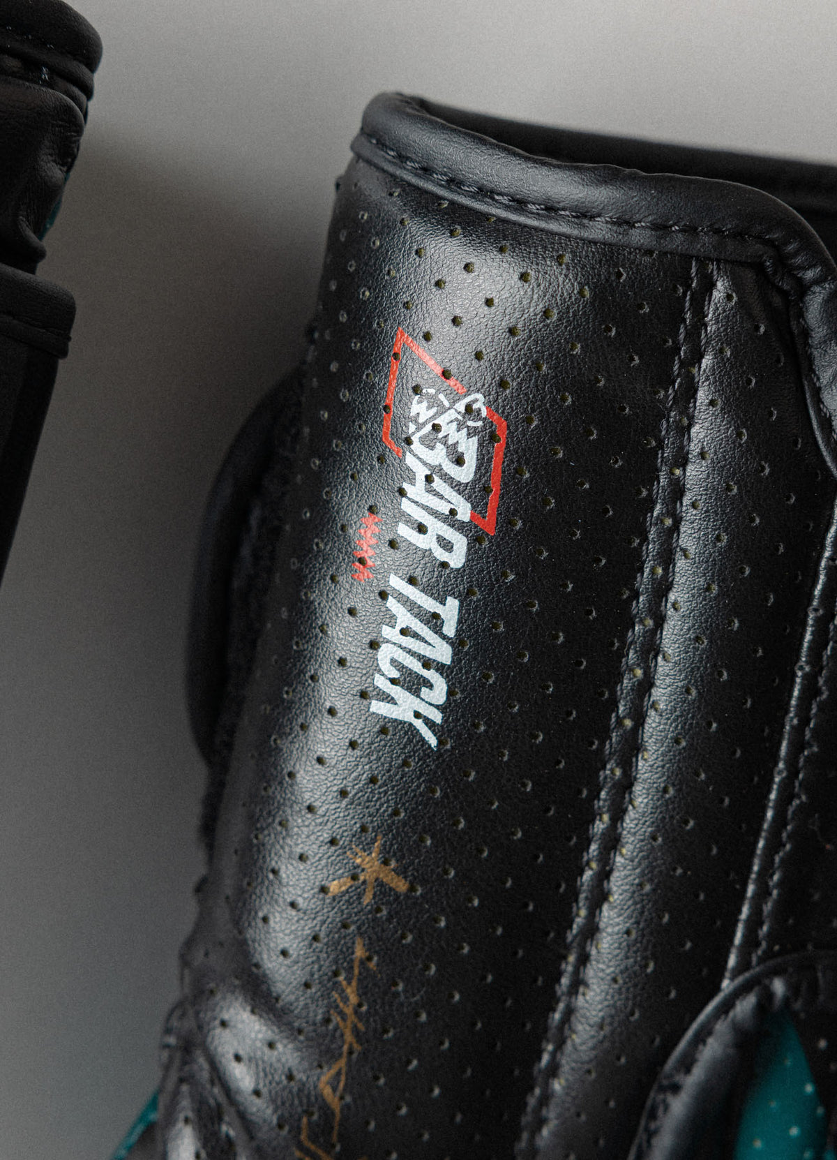 Gants de Boxe Striker™ "ODIN" - Vert Forêt